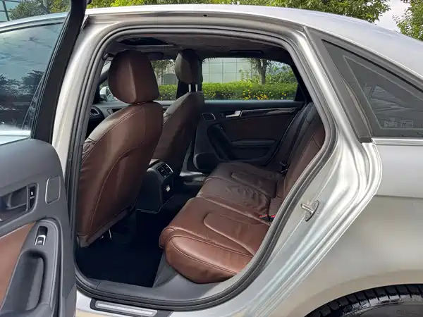 Audi A4L 2016