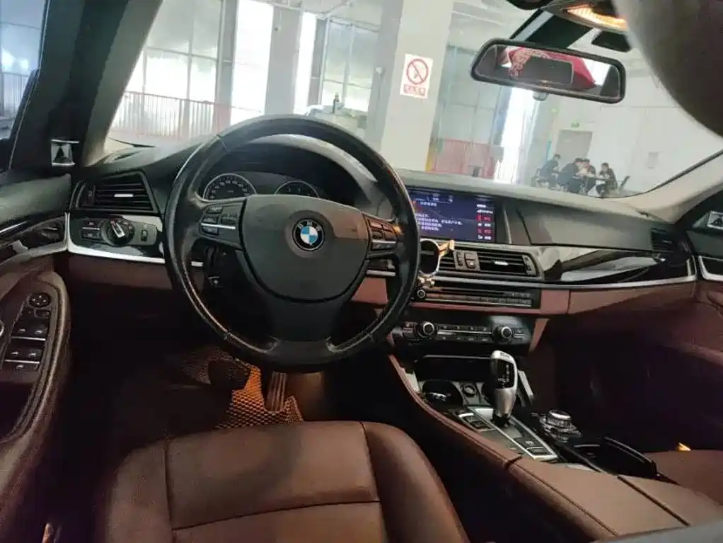 BMW 5 Series 2016