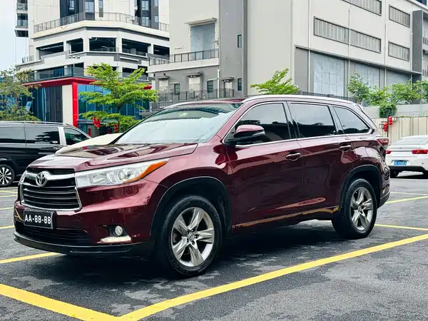 Toyota Highlander 2015