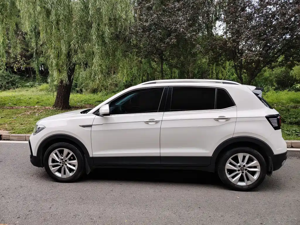Volkswagen T-Cross 2021