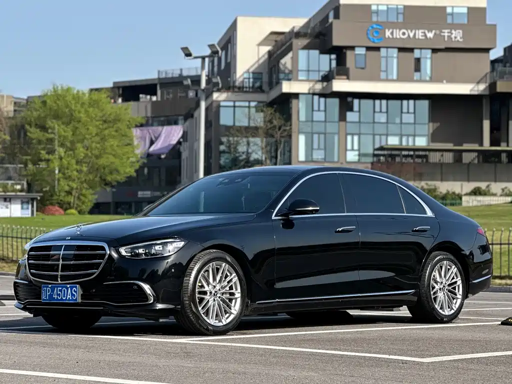 Mercedes-Benz S-Class 2023 — фото 1