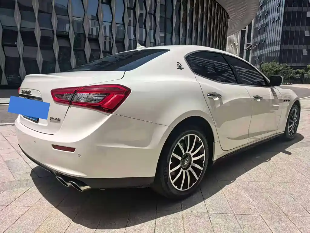 Maserati Ghibli 2016 — фото 9