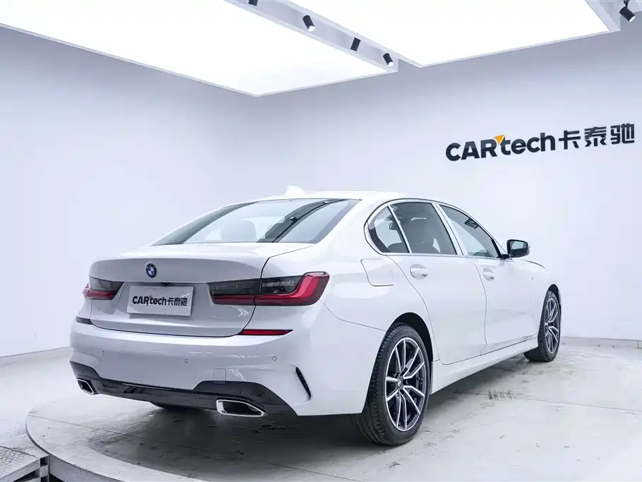 BMW 3 Series 2021