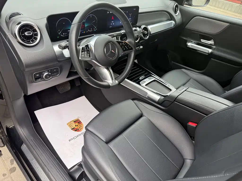 Mercedes-Benz GLB 2024 — фото 9