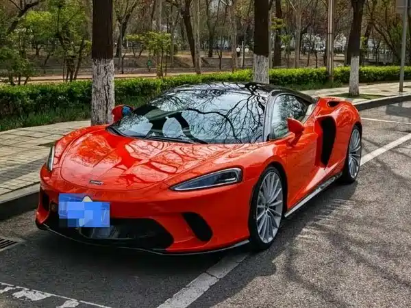 McLaren GT 2021
