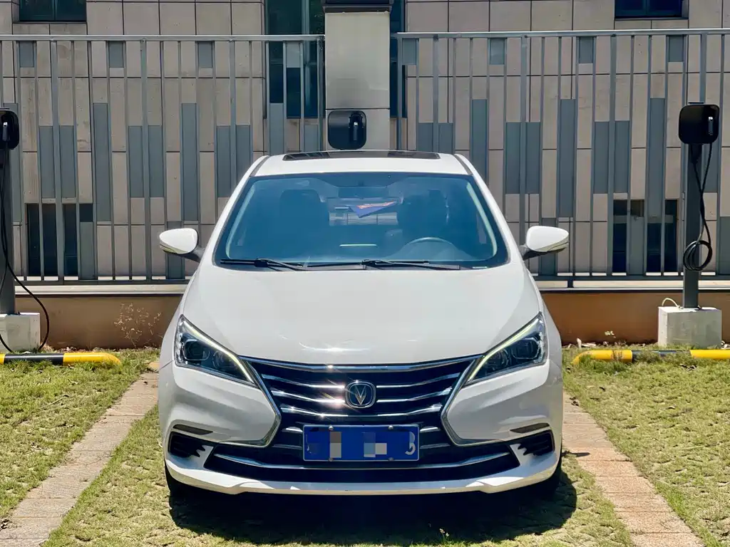 Changan Eado DT 2019 — фото 2