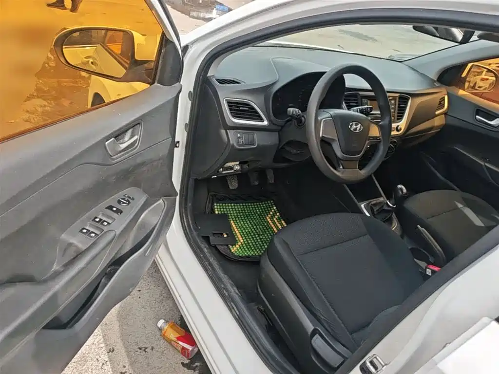 Hyundai Verna RV 2018 — фото 12