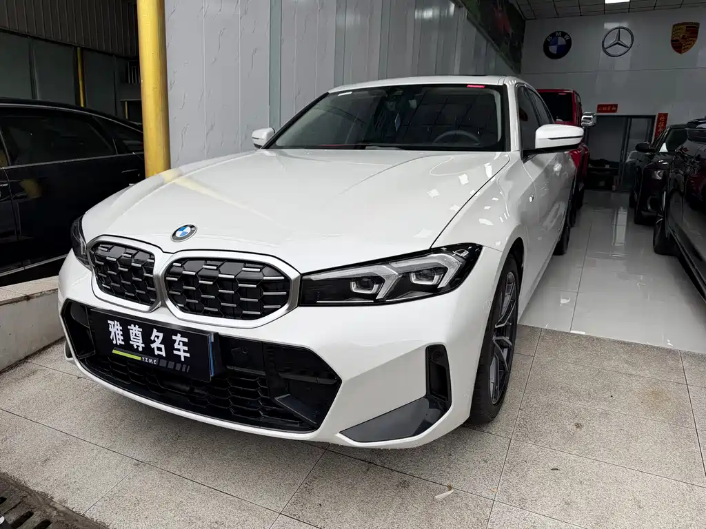 BMW 3 Series 2025 — фото 1