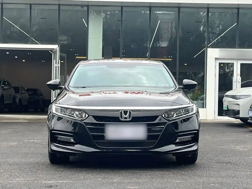 Honda Accord 2019 — фото 21