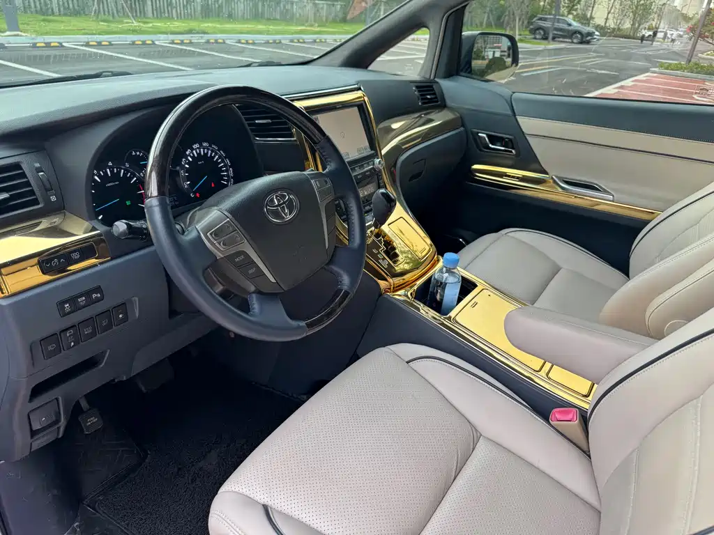 Toyota Alphard 2015 — фото 4