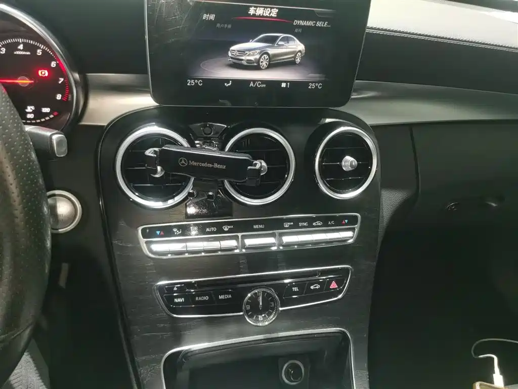 Mercedes-Benz C-Class 2018 — фото 13