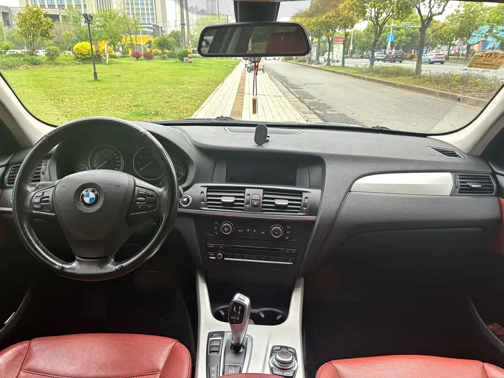 BMW X3 2013 — фото 7