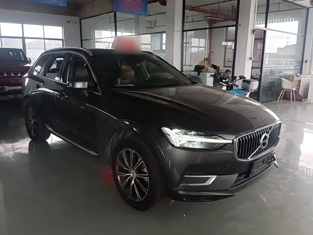 Volvo XC60 2021 — фото 4