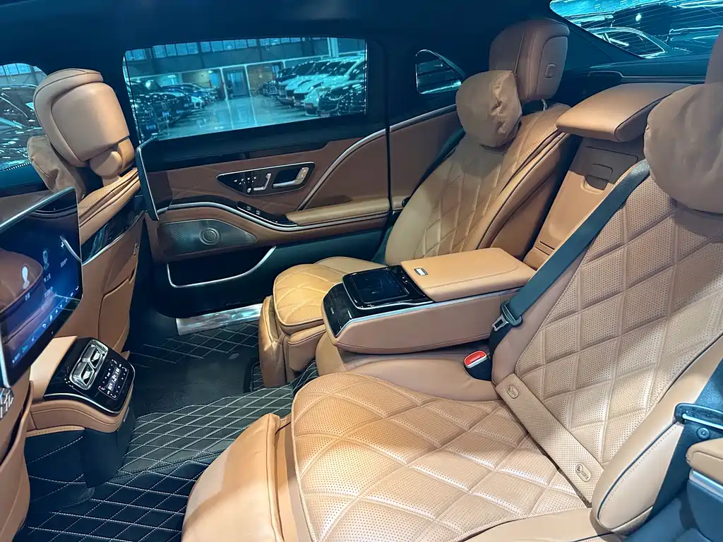 Mercedes-Benz Maybach S-Class 2025 — фото 22
