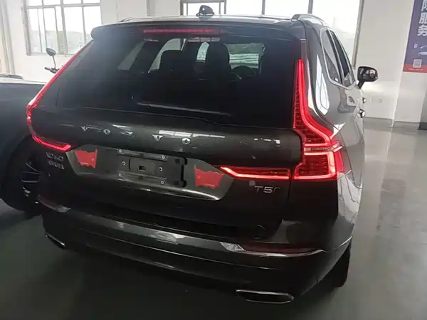 Volvo XC60 2021