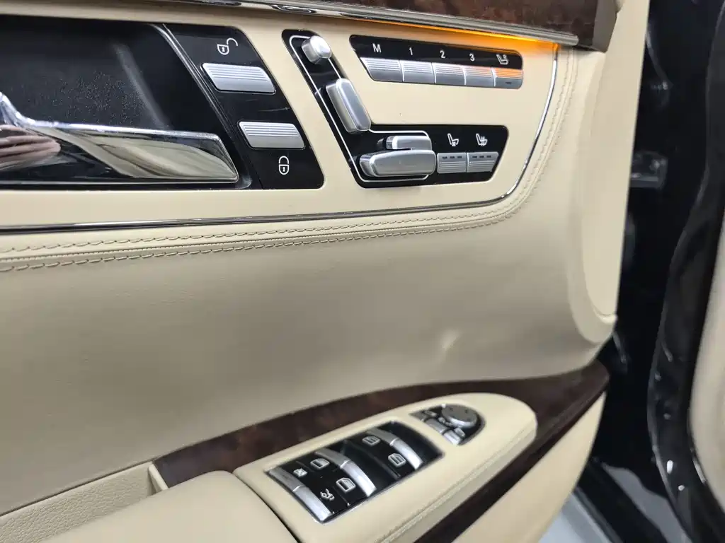 Mercedes-Benz S-Class 2011 — фото 12