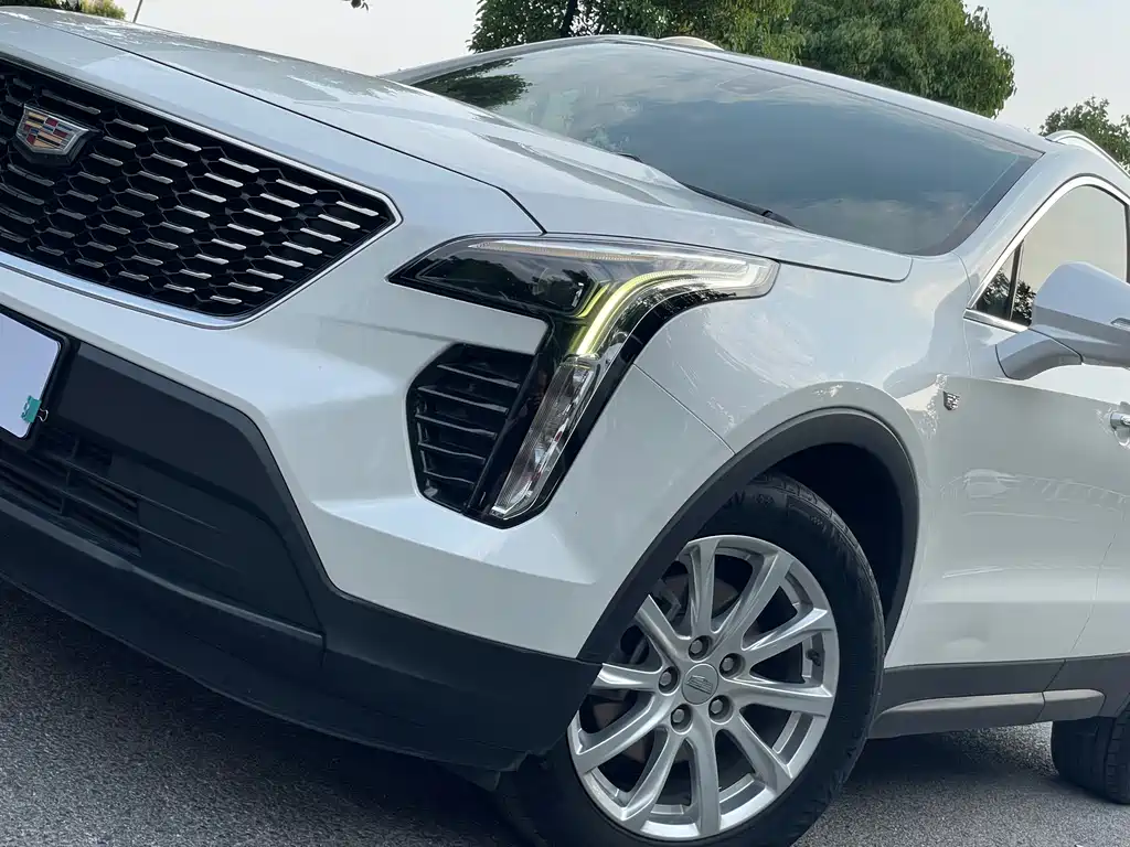 Cadillac XT4 2021 — фото 4