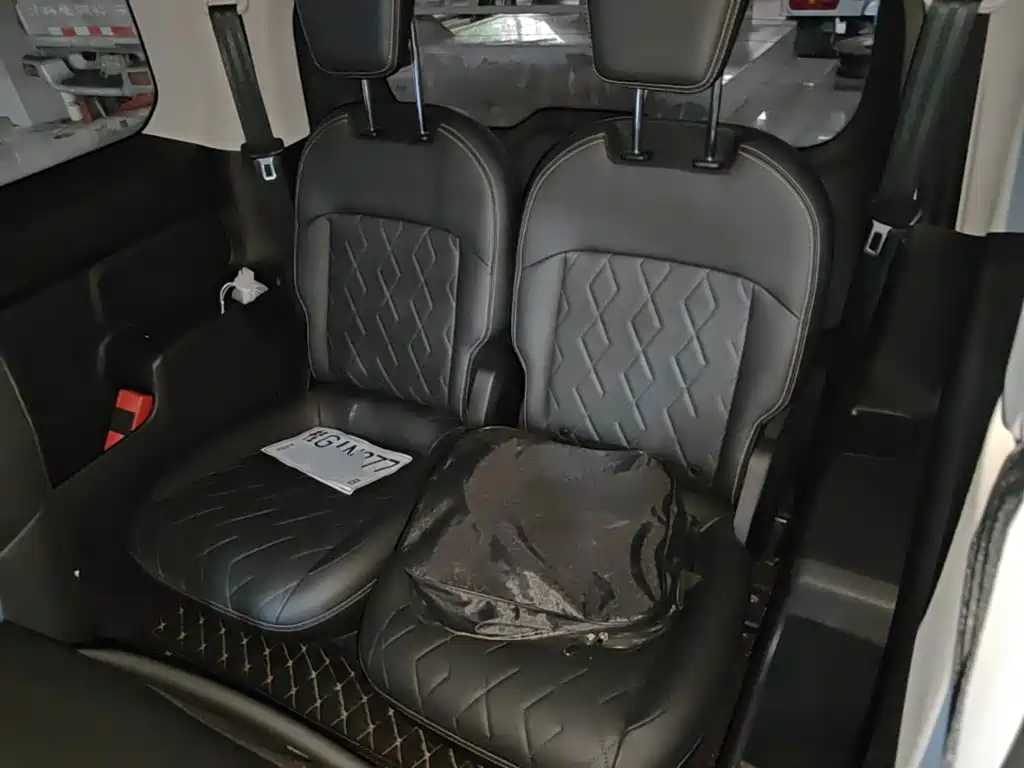Baojun KiWi EV 2022 — фото 17