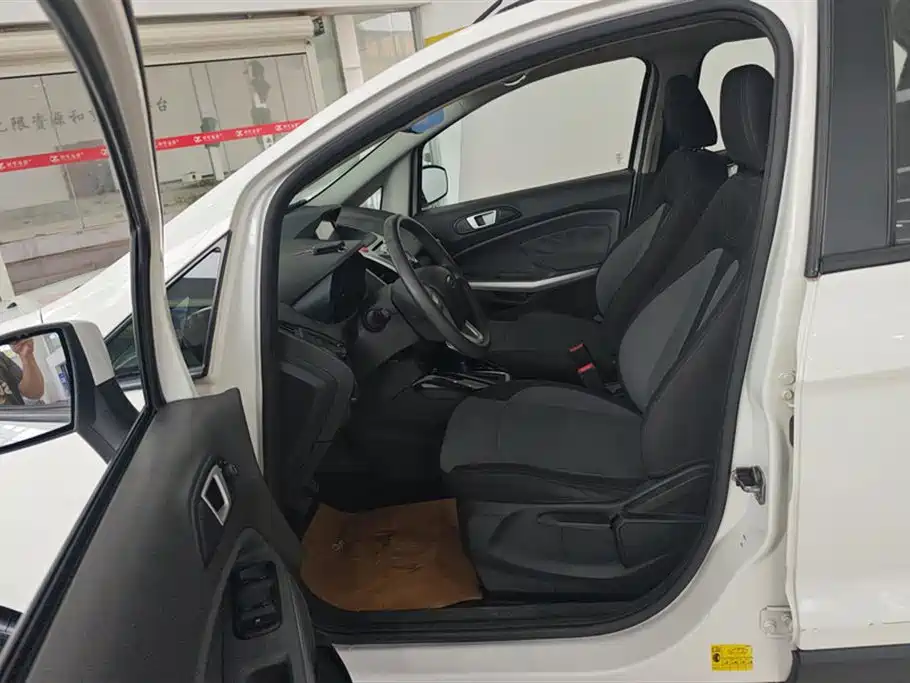 Ford Ecosport 2014 — фото 9