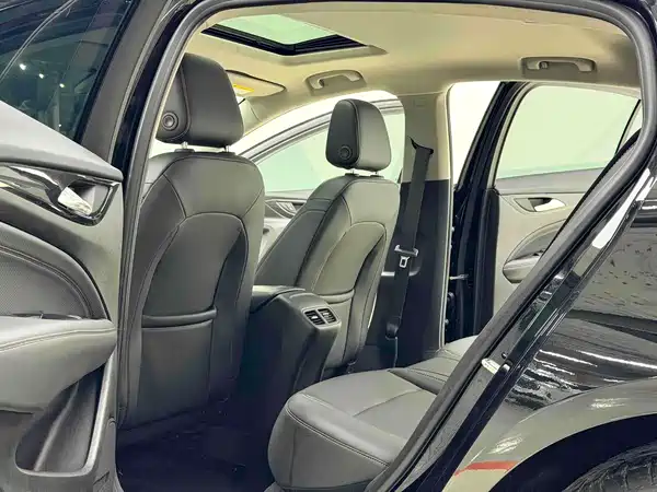 Buick Regal 2024