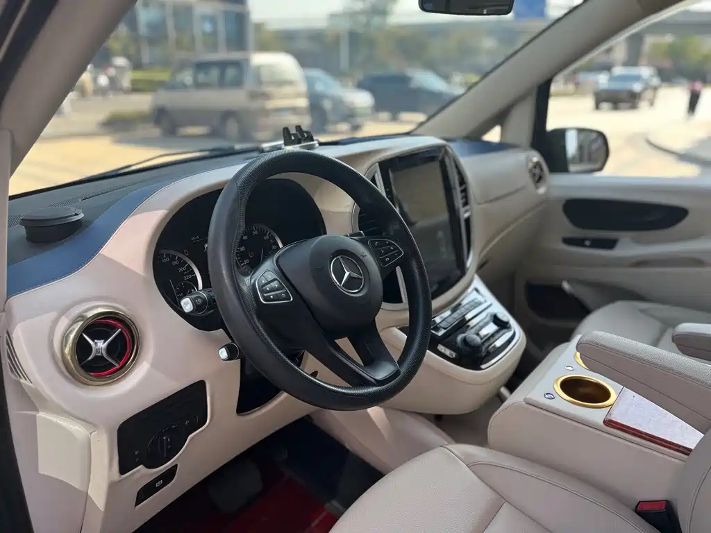 Mercedes-Benz Vito 2019 — фото 10