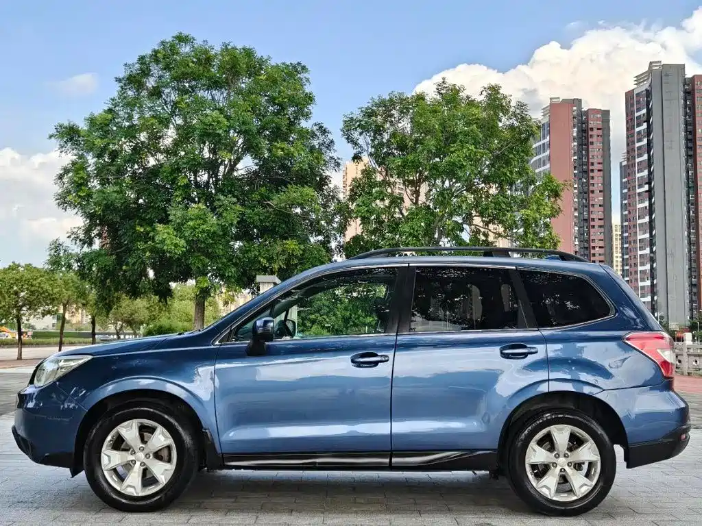 Subaru Forester 2013 — фото 10