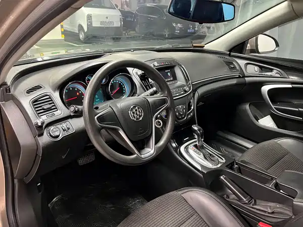 Buick Regal 2016
