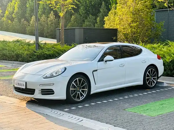 Porsche Panamera 2015