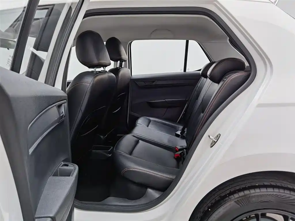 Skoda Fabia 2019 — фото 15