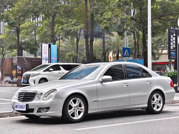 Mercedes-Benz E-Class 2008