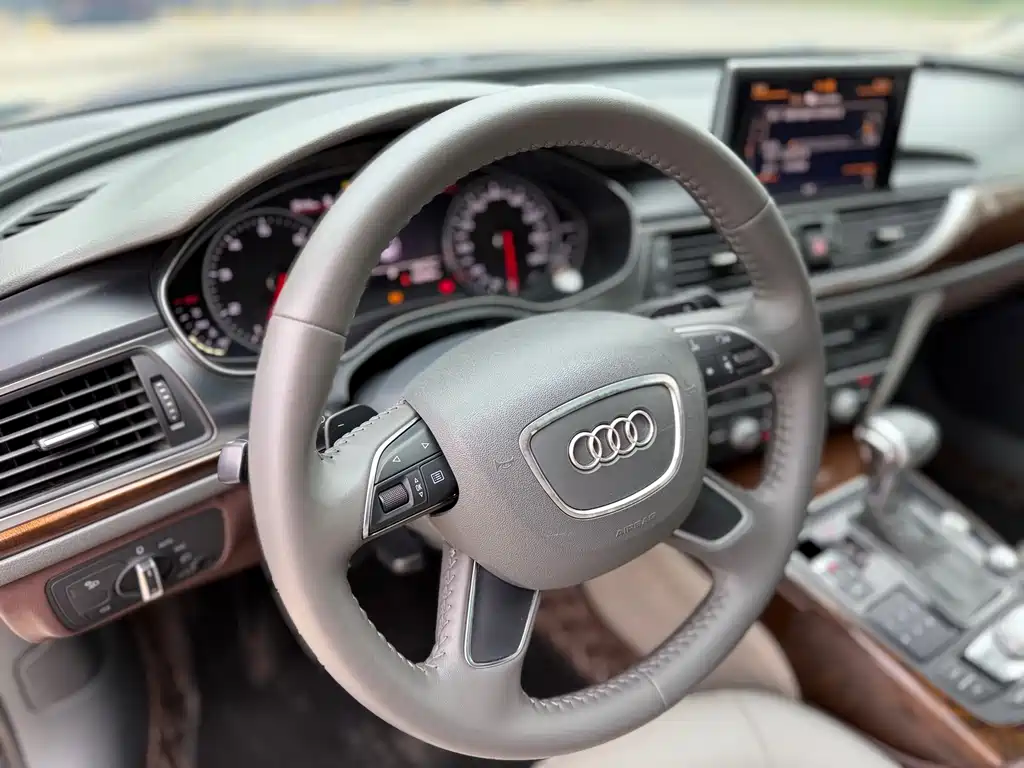 Audi A6L 2014 — фото 15