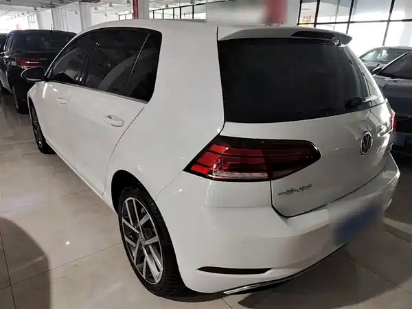 Volkswagen Golf 2020