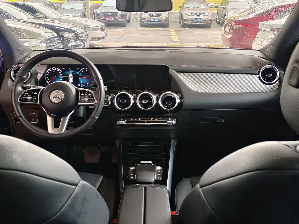Mercedes-Benz GLA 2023 — фото 13