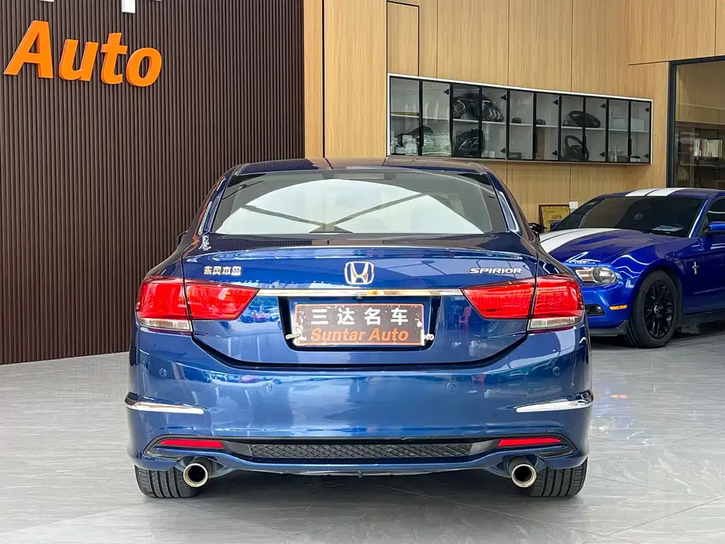 Honda Spirior 2015 — фото 5