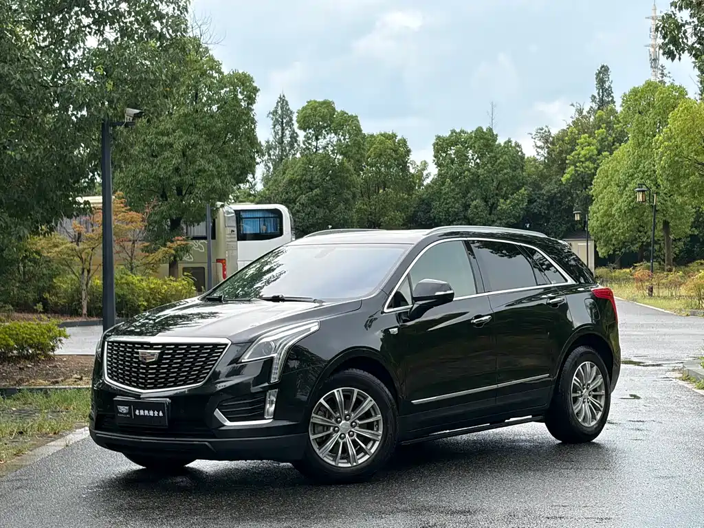 Cadillac XT5 2019 — фото 1