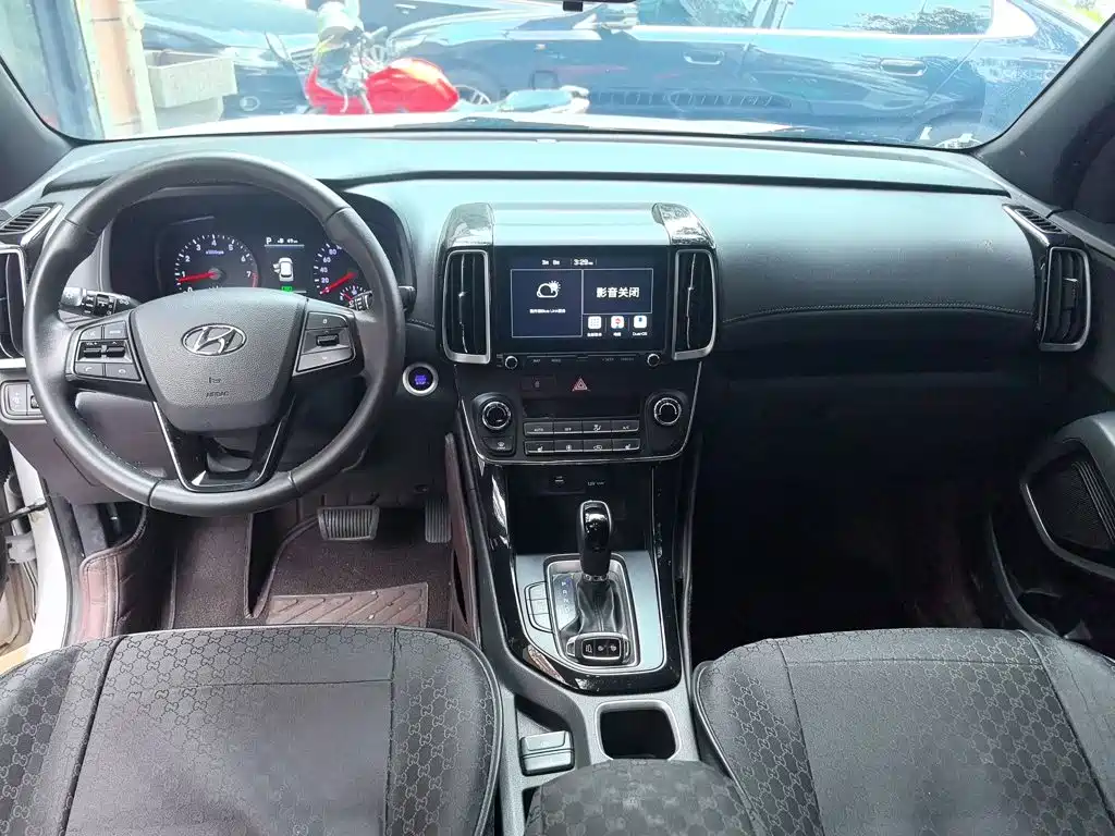 Hyundai ix35 2019 — фото 10