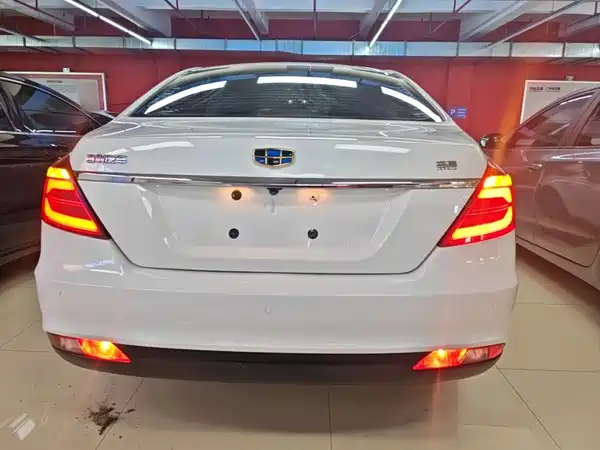 Geely Emgrand 2018