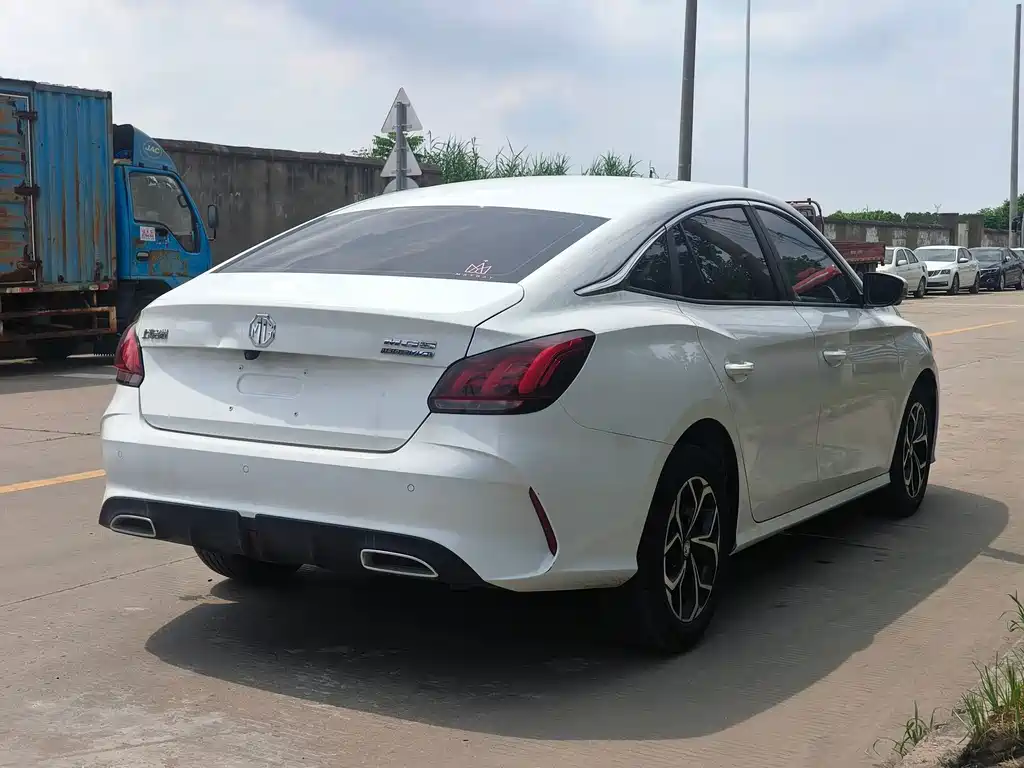 MG MG5 2020