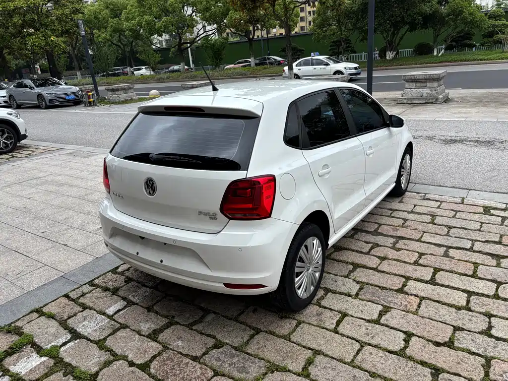 Volkswagen Polo 2018 — фото 15