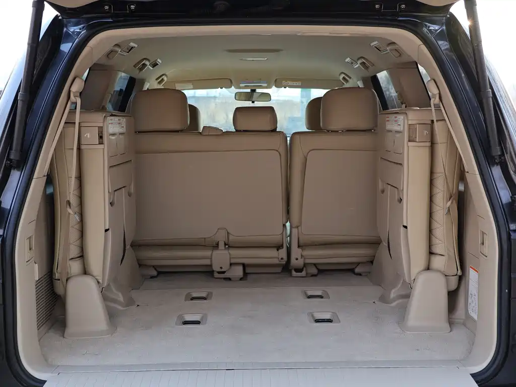 Toyota Land Cruiser 2020 — фото 16
