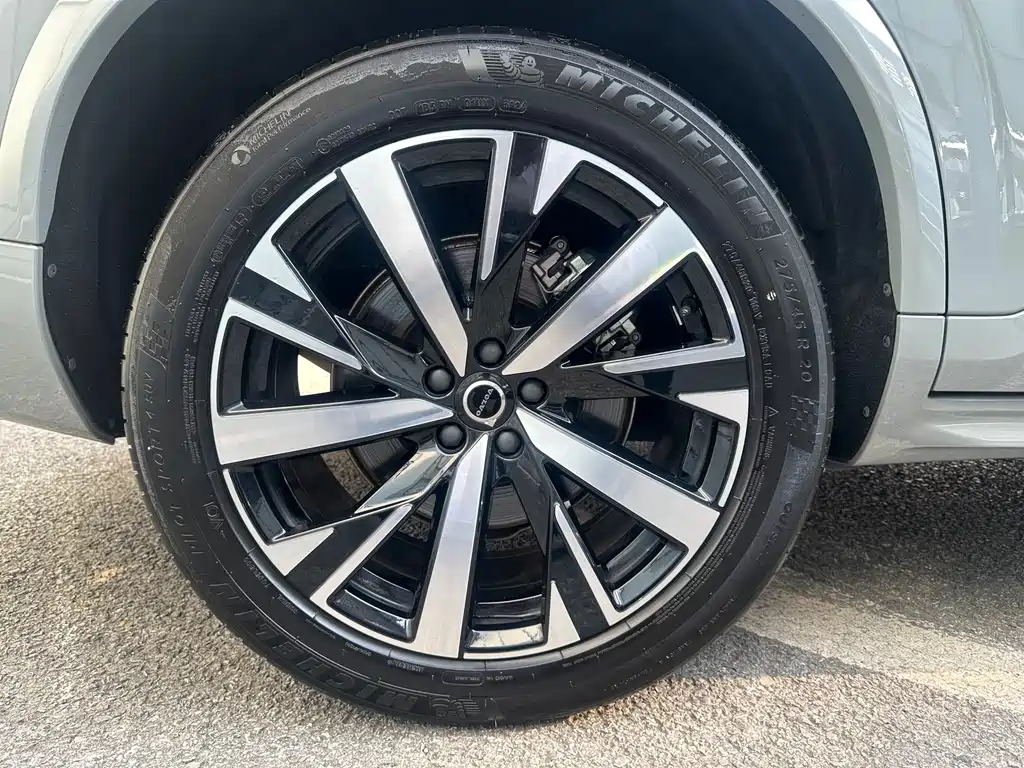 Volvo XC90 PHEV 2025 — фото 24