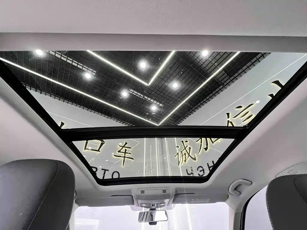 Volkswagen T-Roc 2022 — фото 17