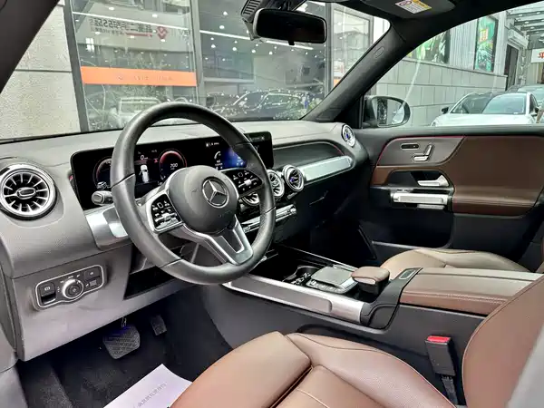 Mercedes-Benz GLB 2022