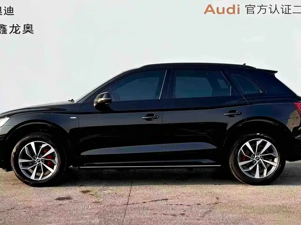 Audi Q5L 2025 — фото 4
