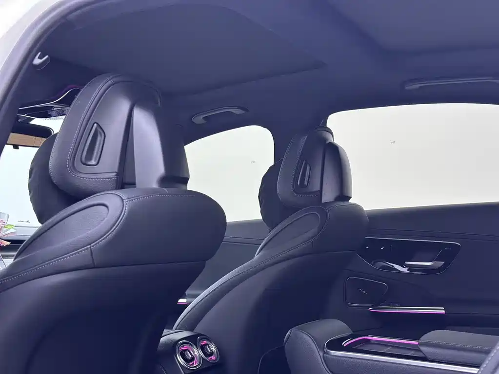 Mercedes-Benz C-Class 2022 — фото 15