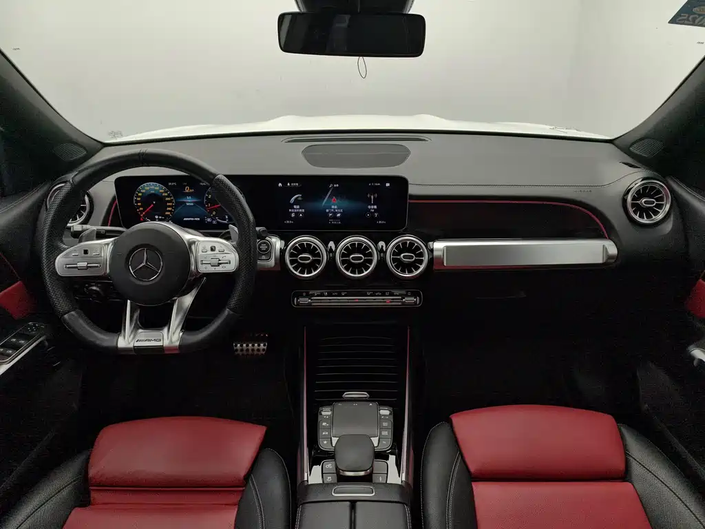 Mercedes-Benz GLB AMG 2021 — фото 14