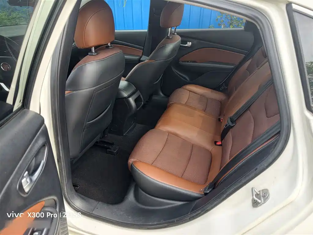 Fiat Viaggio 2018 — фото 17