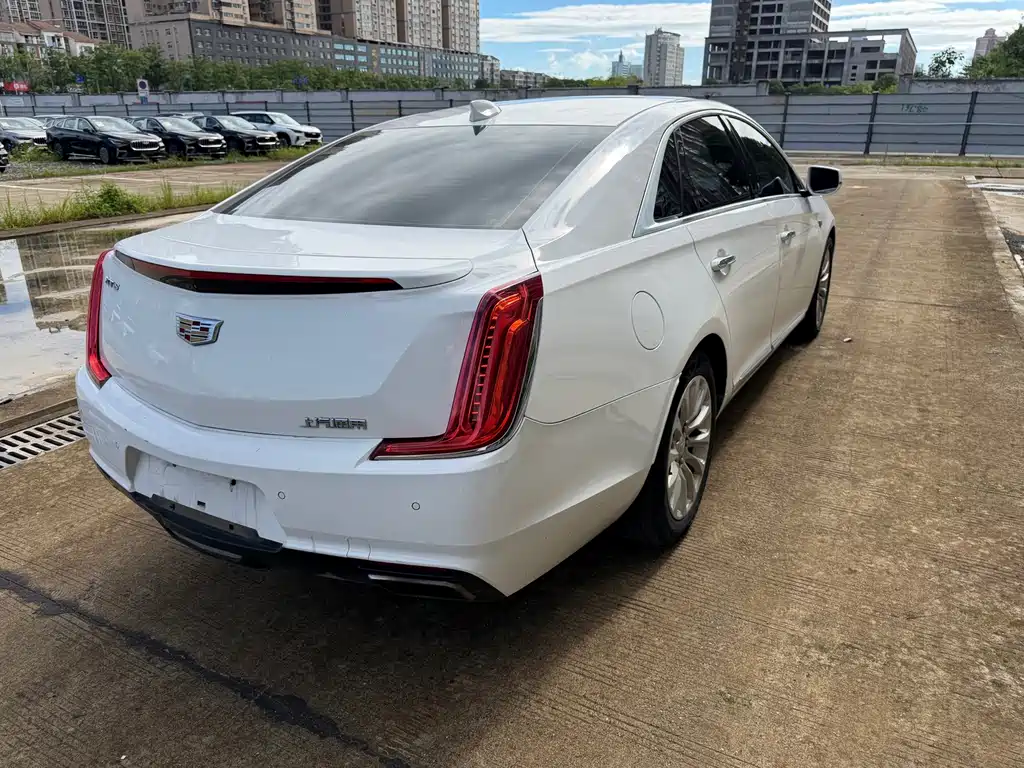 Cadillac XTS 2019 — фото 10