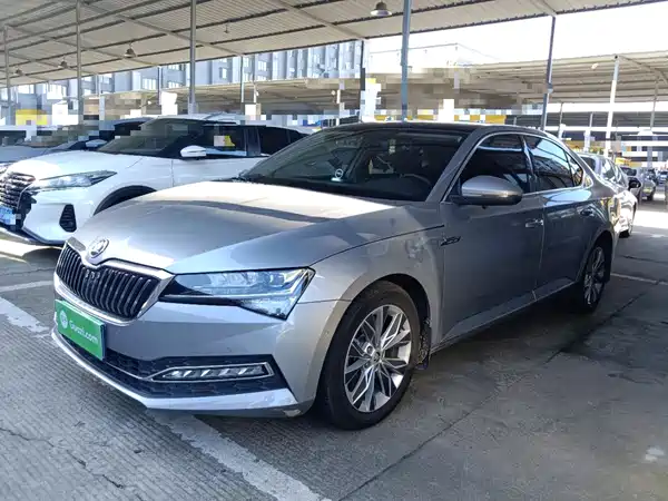 Skoda Superb 2021