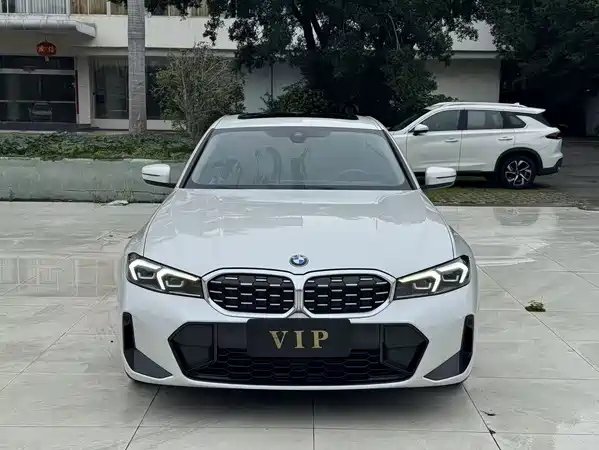 BMW 3 Series 2023